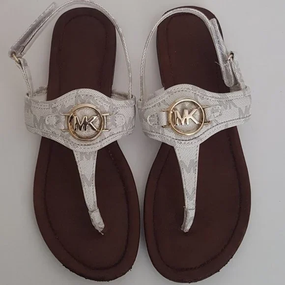 Girl's MICHAEL KORS MK Logo Plate White Thong Sandals Size 4 - Picture 1 of 13